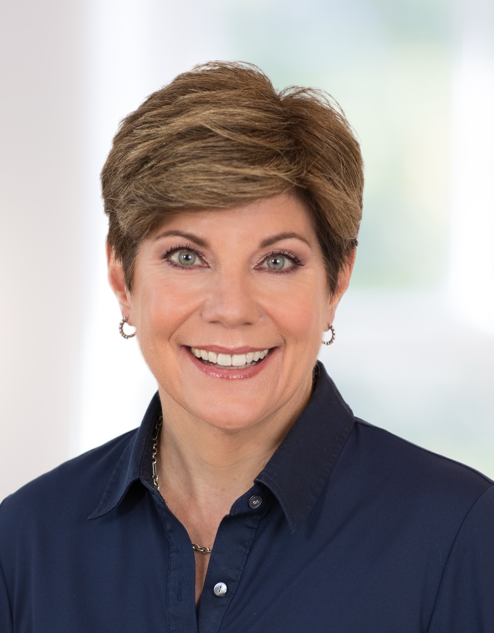Liane Dobson Real Estate Associate in Mendham New Jersey