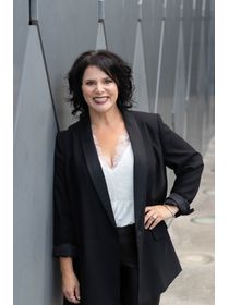 Kristen Mackey photo