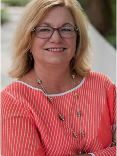 Kim  Mcclure photo