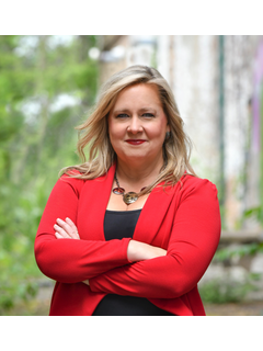 910 N. West Avenue Listing Photo