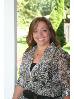 Lisa Stevens photo
