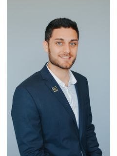 636 Grassmere Park Listing Photo