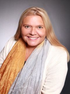 802 Johnnie Dodds Blvd. Listing Photo