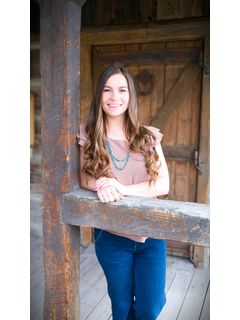 Katie Jo Elliott photo