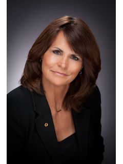 54 Lakeshore Drive Listing Photo