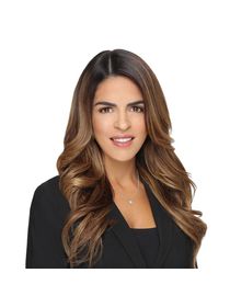 Denisse Sanchez photo