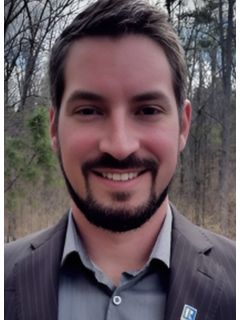 3176 Main Street Listing Photo