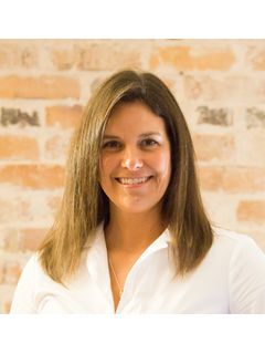 101 East Garden Street Listing Photo