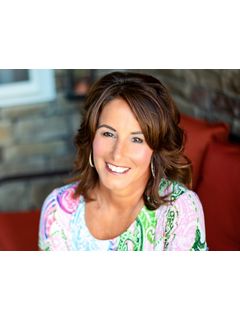 Brigette Waggoner photo