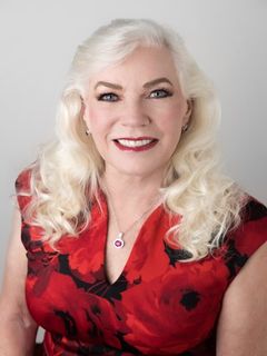 Myrna Kingham profile image