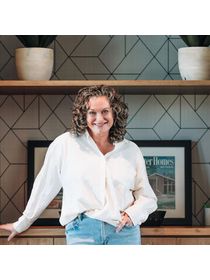 Heidi Warren photo